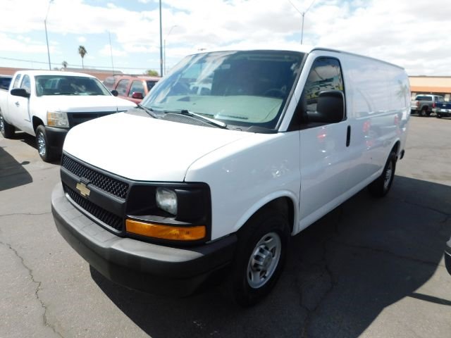 Used 2013 Chevrolet Express 2500 image 3