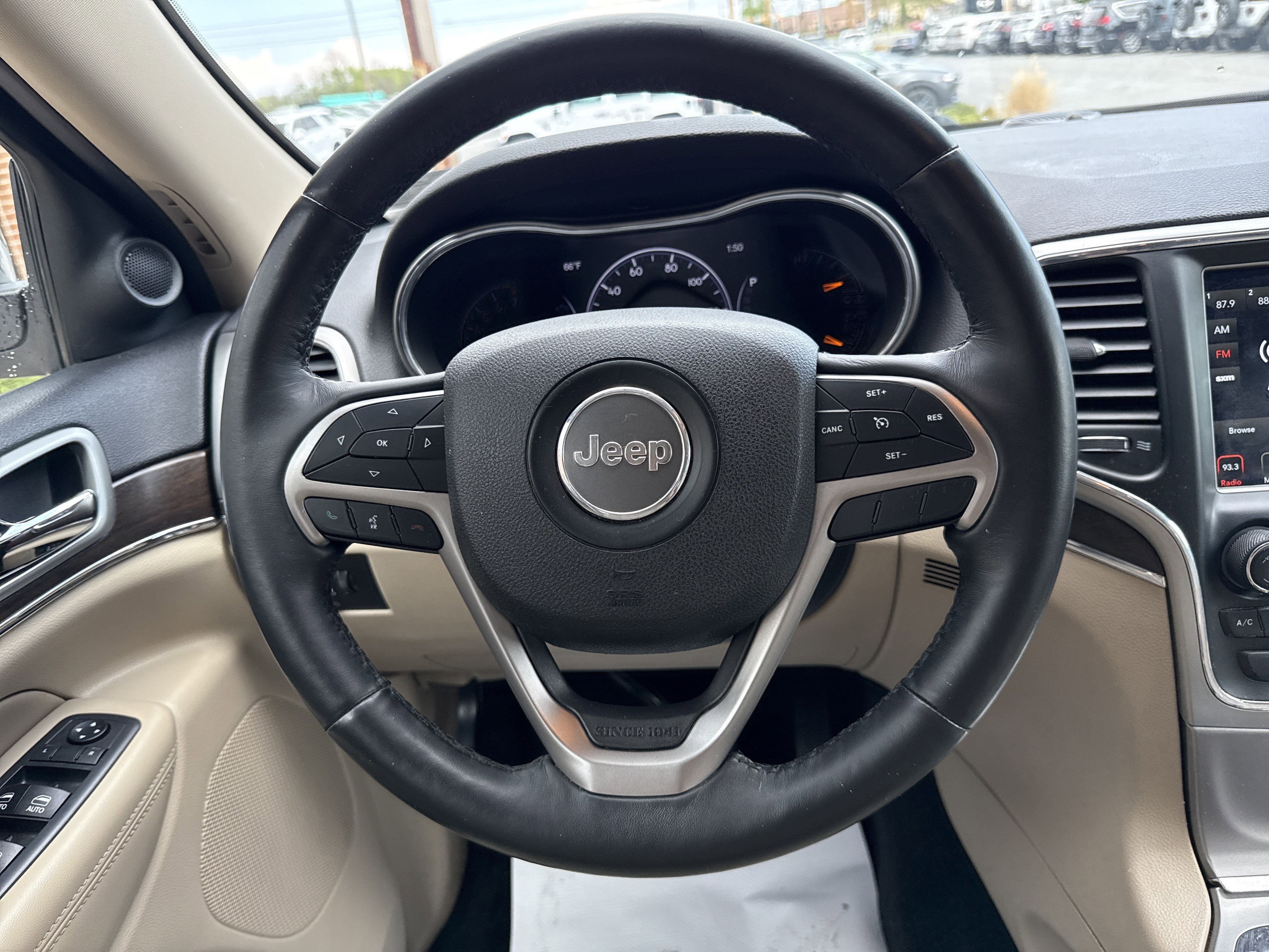 Used 2018 Jeep Grand Cherokee Limited w/ Luxury Group II AWD/4WD image 17