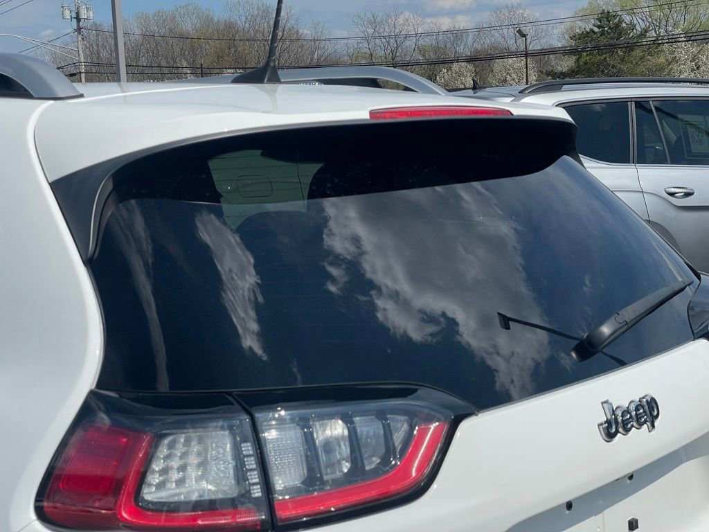 Used 2019 Jeep Cherokee Limited image 32