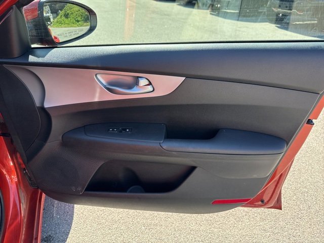 Used 2023 Kia Forte LXS image 13