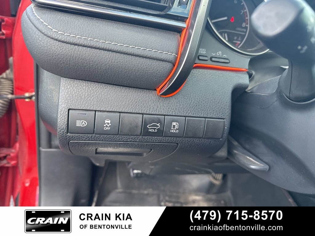 Used 2023 Toyota Camry SE w/ Convenience Package FWD image 16