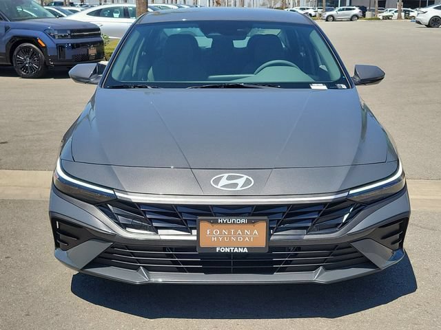New 2026 Hyundai Elantra Hybrid FWD image 32