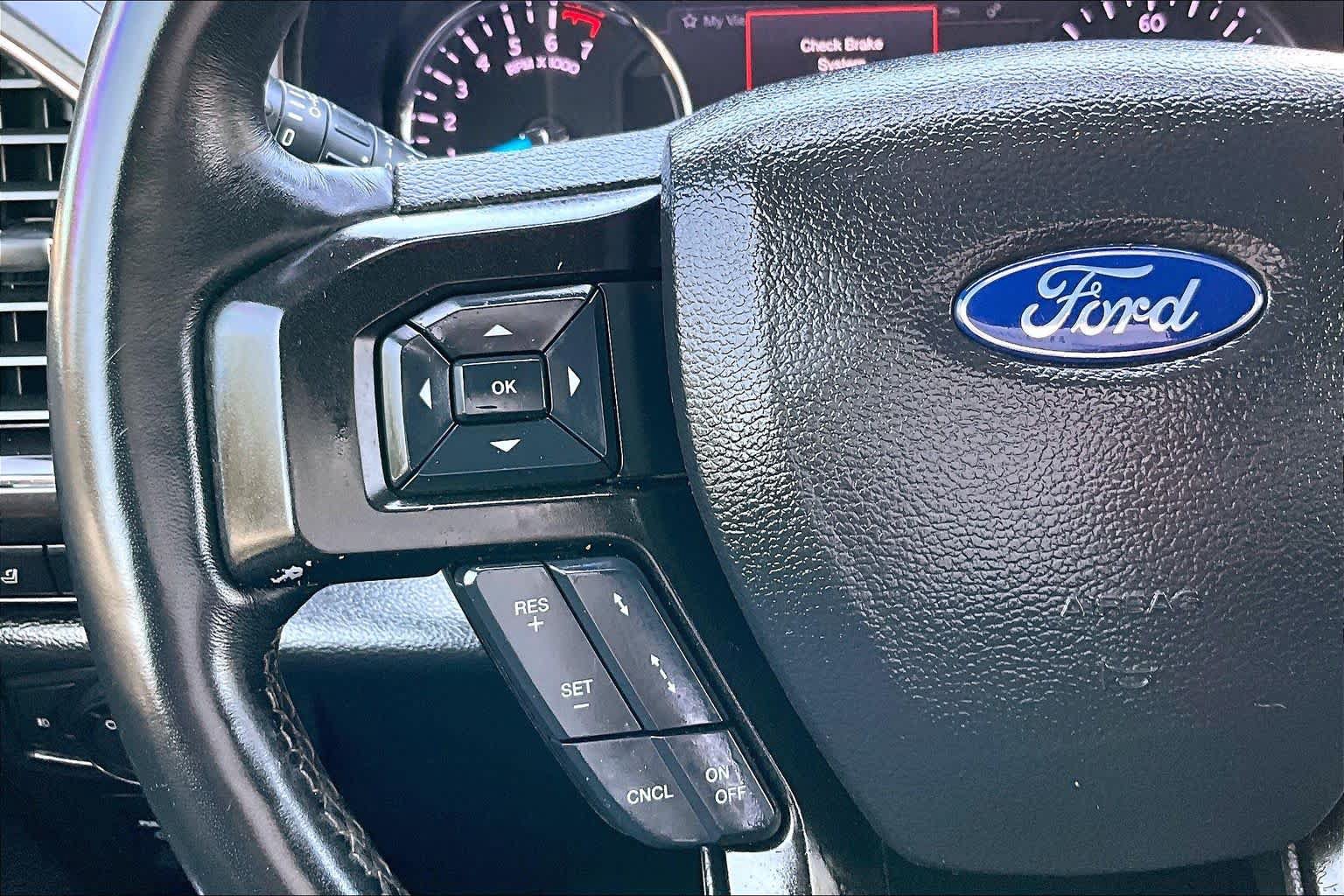Used 2019 Ford Expedition Limited w/ Equipment Group 301A RWD image 24