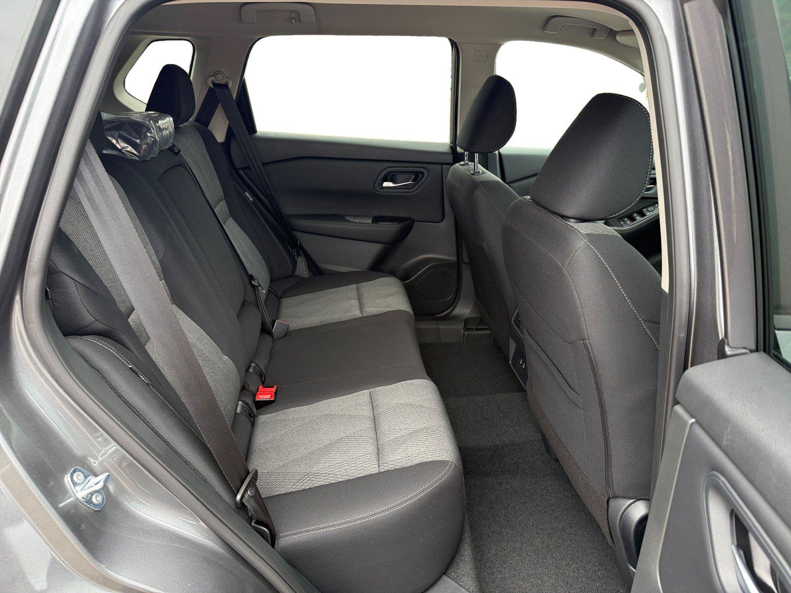 New 2026 Nissan Rogue SV AWD/4WD image 24