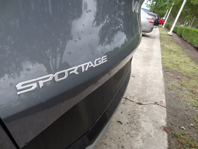 Used 2025 Kia Sportage LX FWD image 24