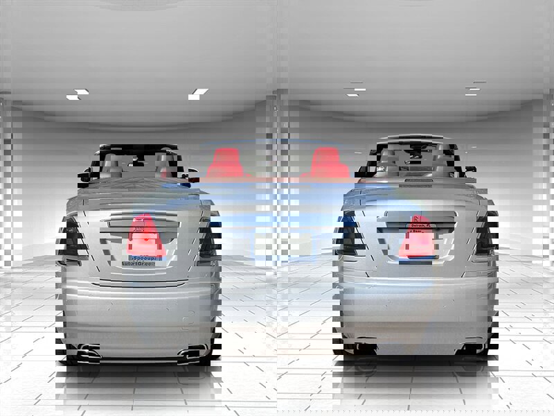 Used 2016 Rolls-Royce Dawn image 27