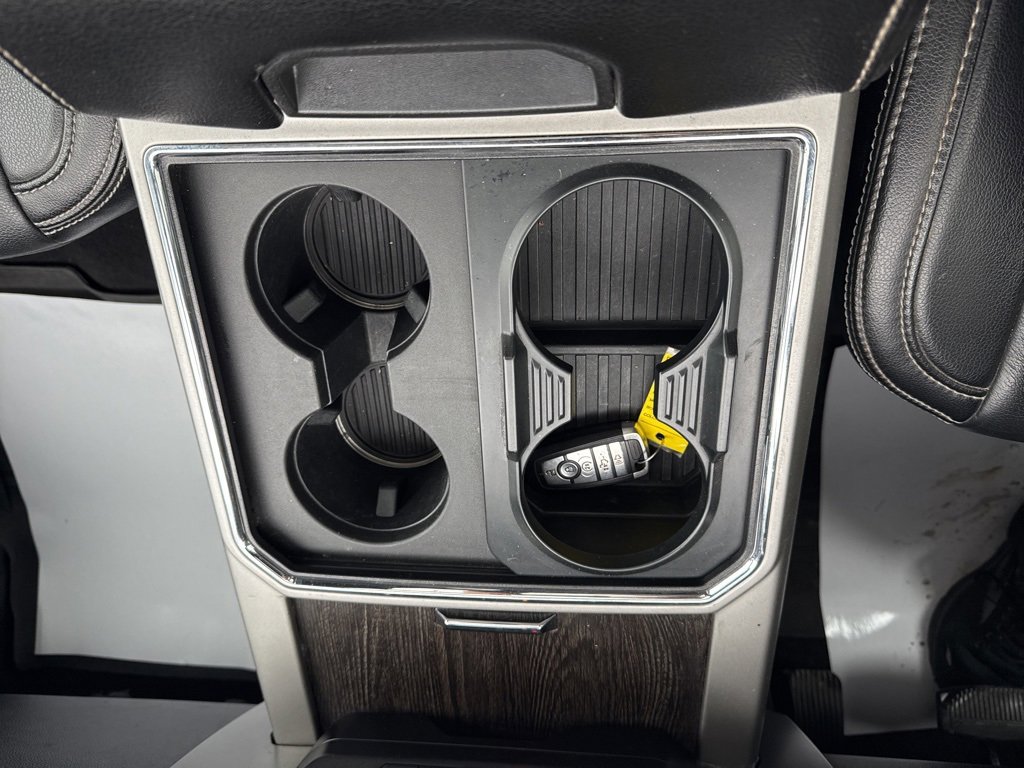 Used 2021 Ford F350 Lariat image 21