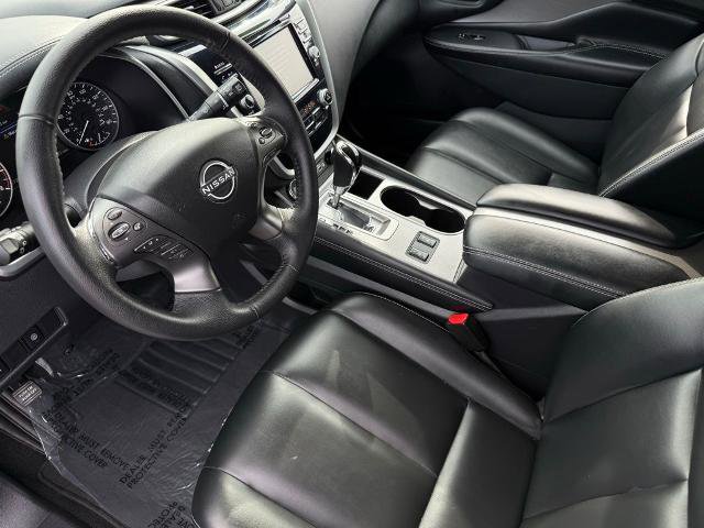 Certified 2024 Nissan Murano SV w/ SV Midnight Edition Package FWD image 16