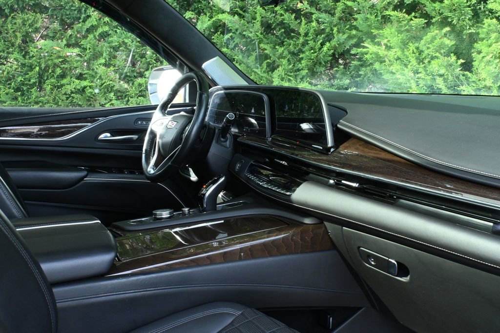 Used 2021 Cadillac Escalade Sport Platinum w/ Heavy-Duty Trailer Package image 35