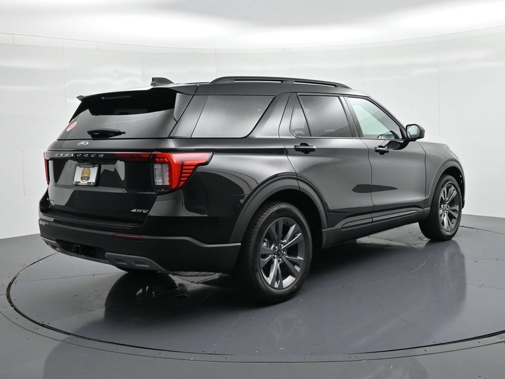 New 2026 Ford Explorer Active w/ Active Comfort Package AWD/4WD image 6