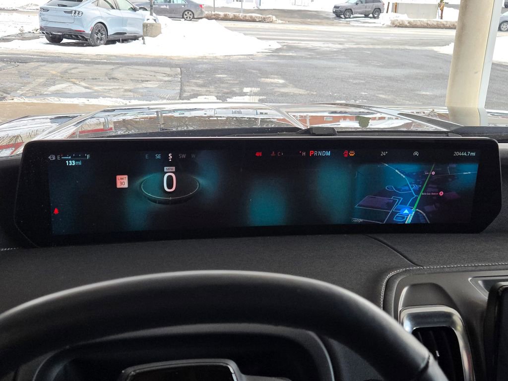 Used 2025 Ford Expedition Platinum image 16