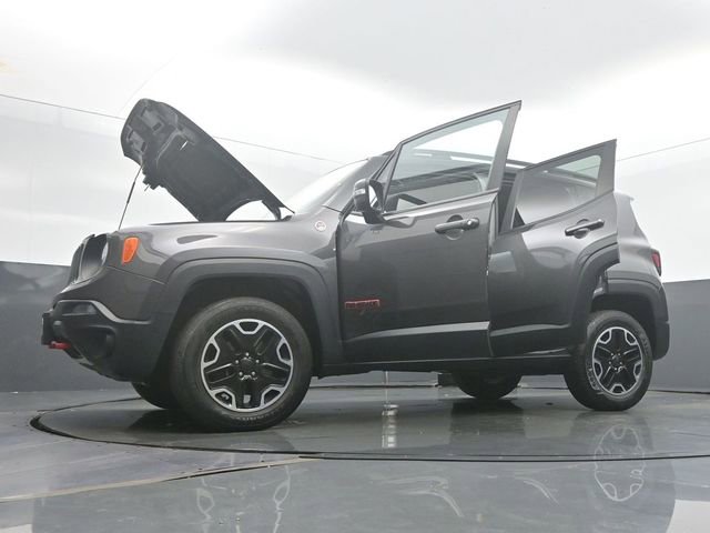 Used 2016 Jeep Renegade Trailhawk AWD/4WD image 59