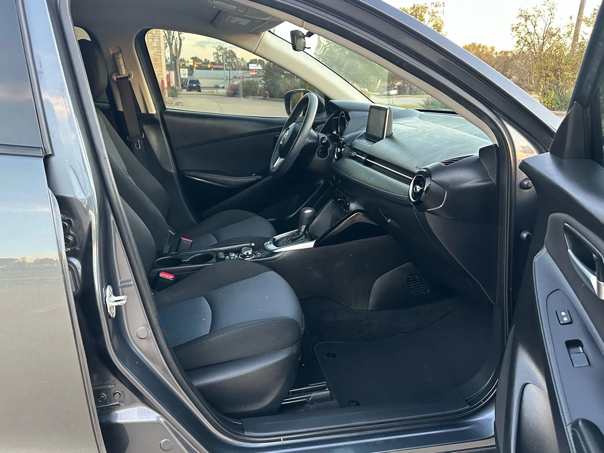 Used 2018 Toyota Yaris iA image 14