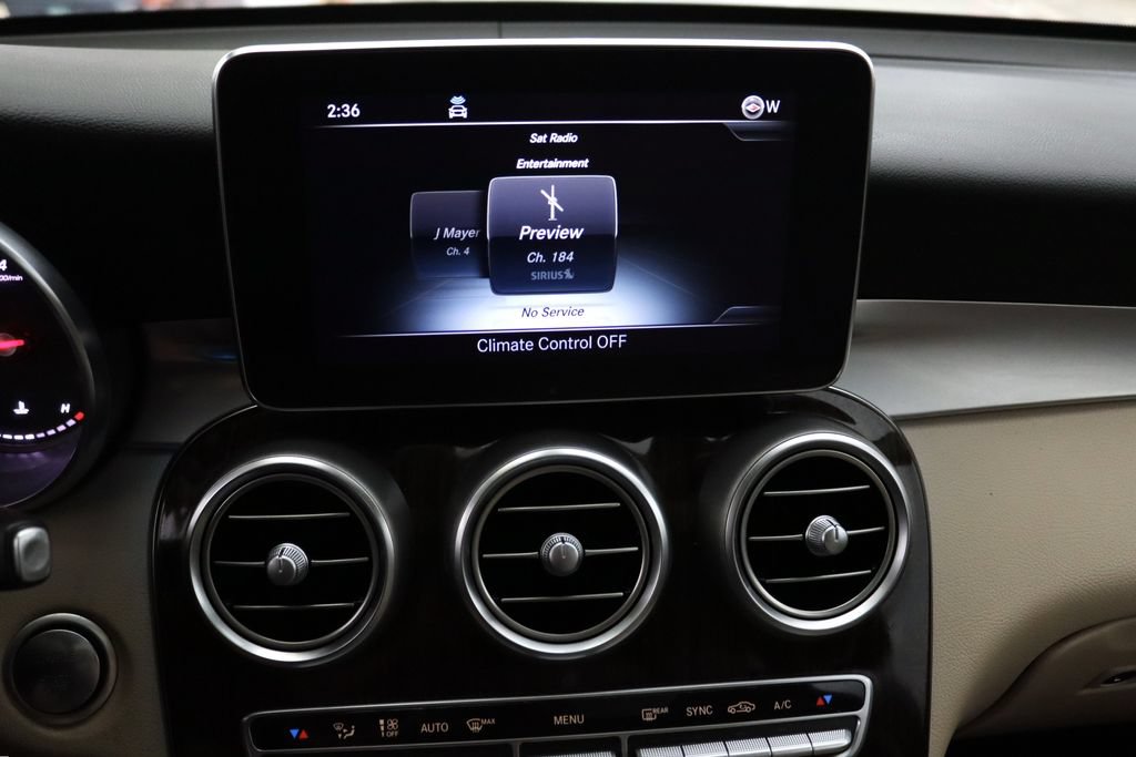 Used 2019 Mercedes-Benz GLC 300 4MATIC image 27