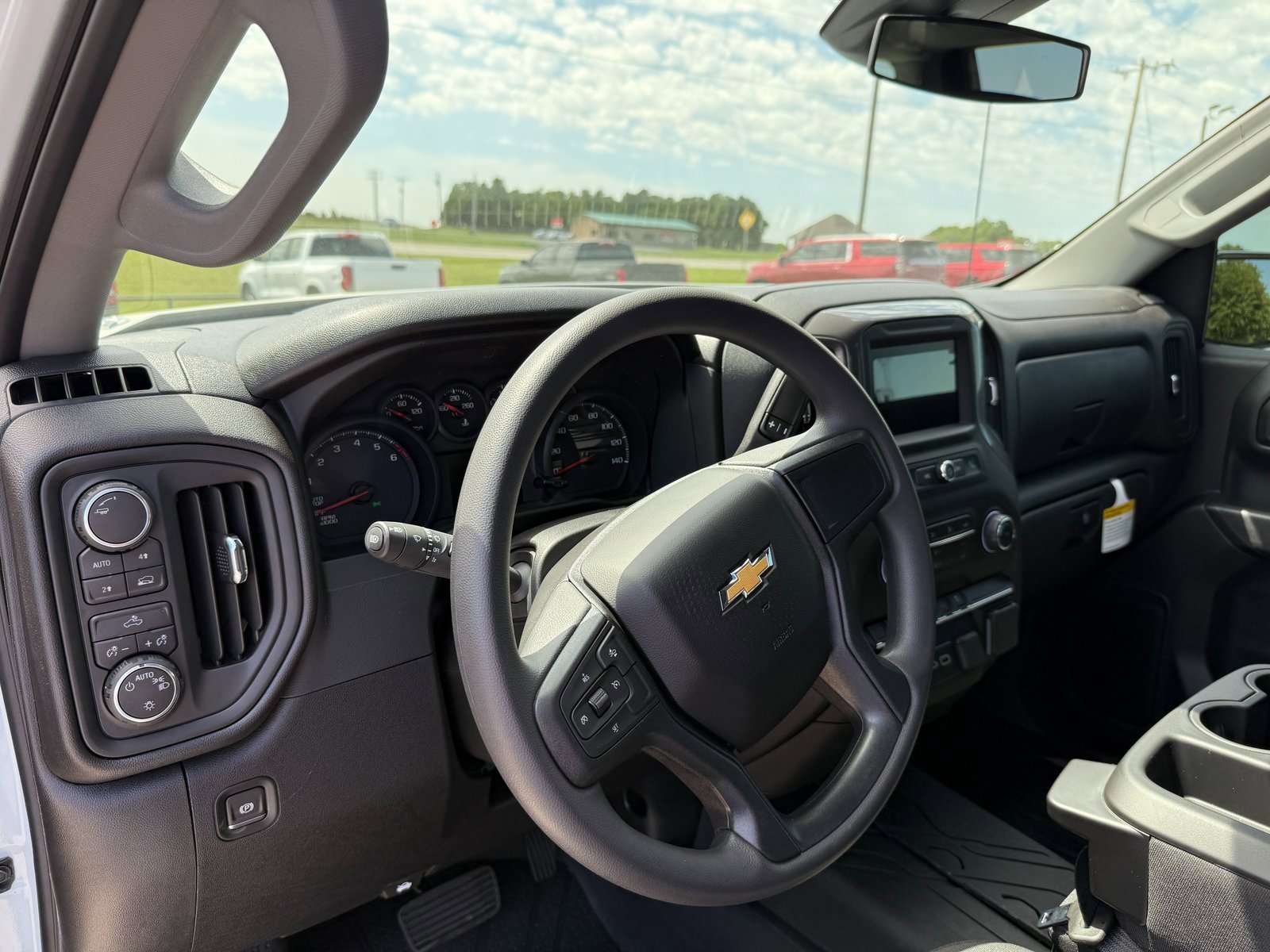 New 2025 Chevrolet Silverado 1500 Custom image 15