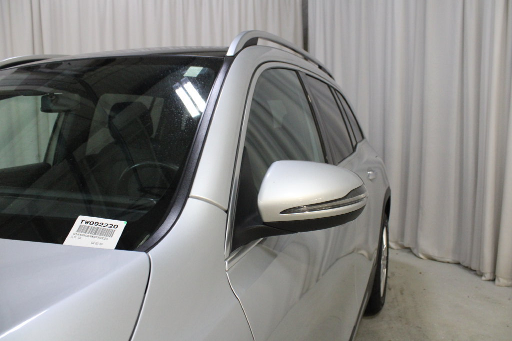 Used 2021 Mercedes-Benz GLB 250 image 36