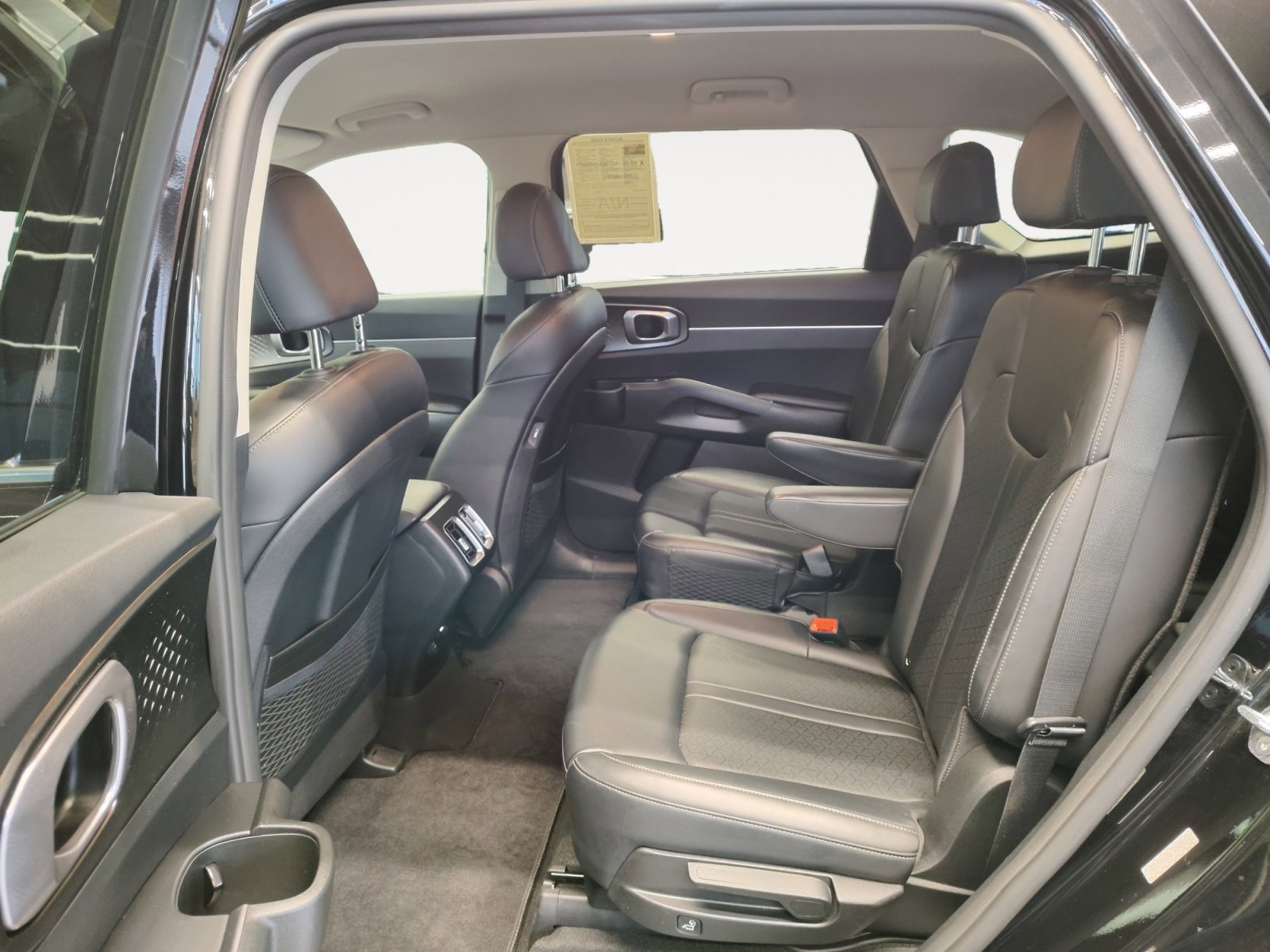 Used 2022 Kia Sorento S image 25