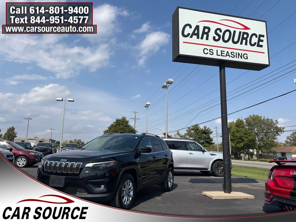Used 2019 Jeep Cherokee Latitude w/ Popular Appearance Group