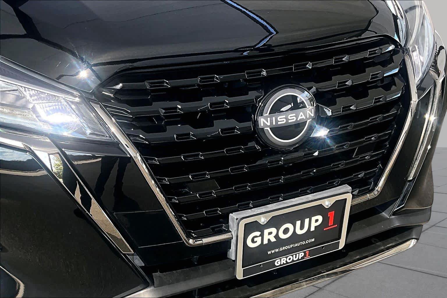 Certified 2023 Nissan Kicks SR FWD image 29