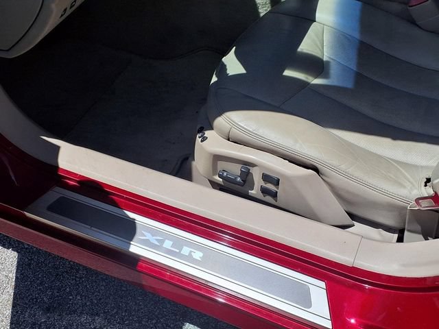 Used 2005 Cadillac XLR RWD image 21