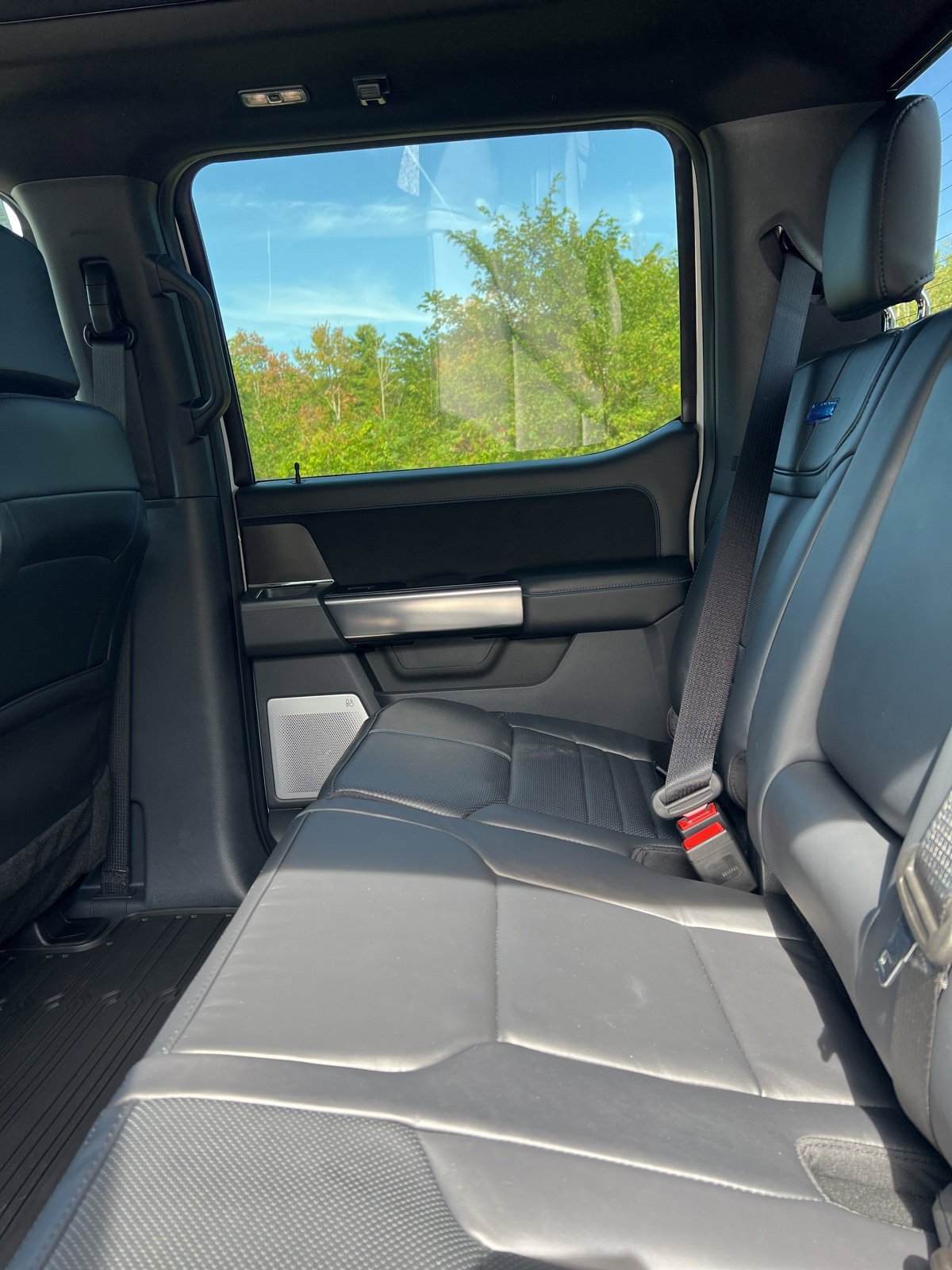 New 2026 Ford F350 4x4 Crew Cab Super Duty image 12