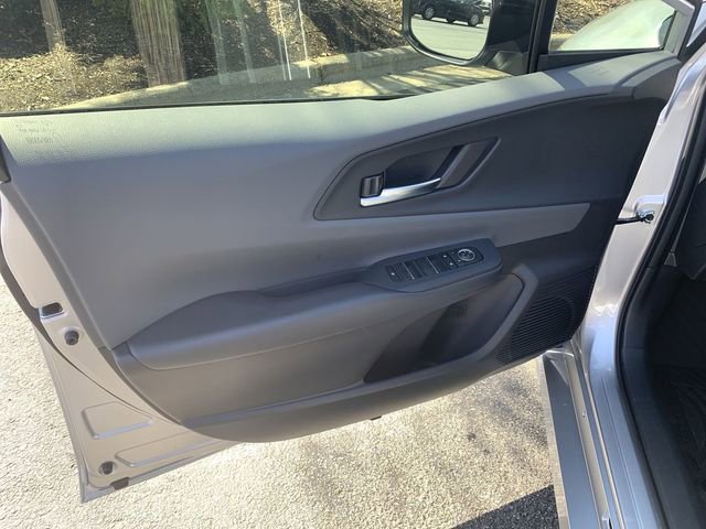 Used 2024 Toyota Prius XLE image 17