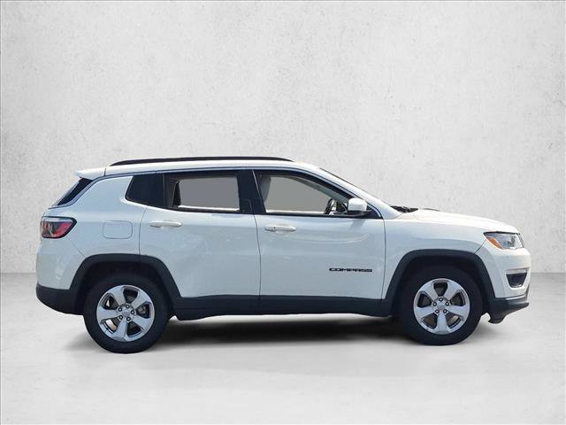 Used 2019 Jeep Compass Latitude FWD image 4