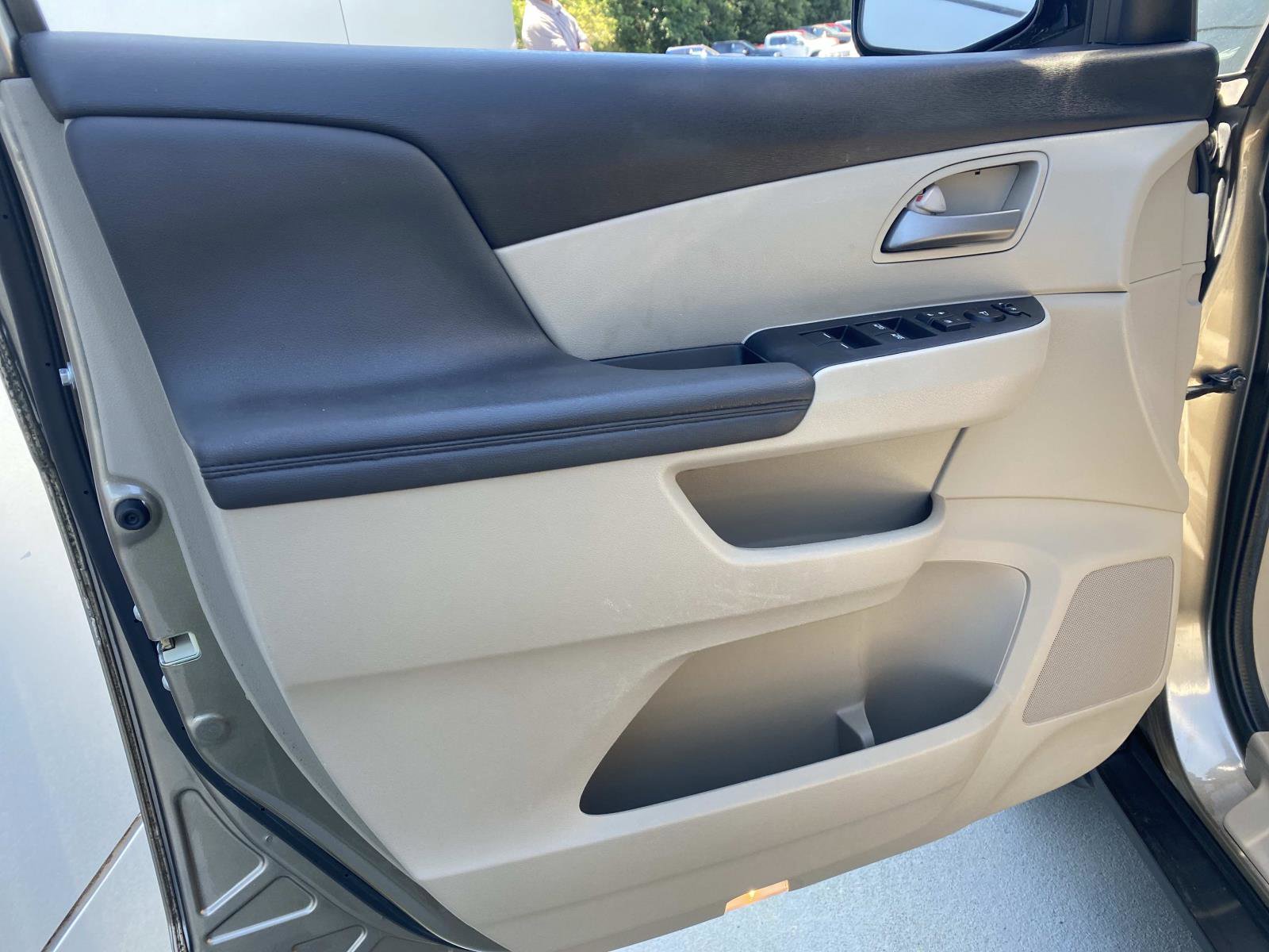 Used 2012 Honda Odyssey EX-L image 14
