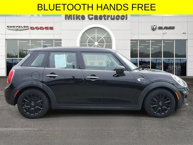 Used 2021 MINI Cooper 4-Door Hardtop FWD image 3