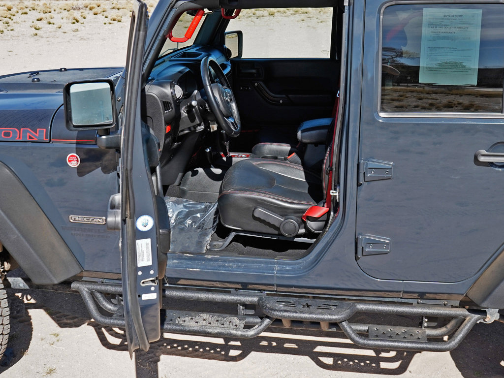 Used 2017 Jeep Wrangler Unlimited Rubicon image 6