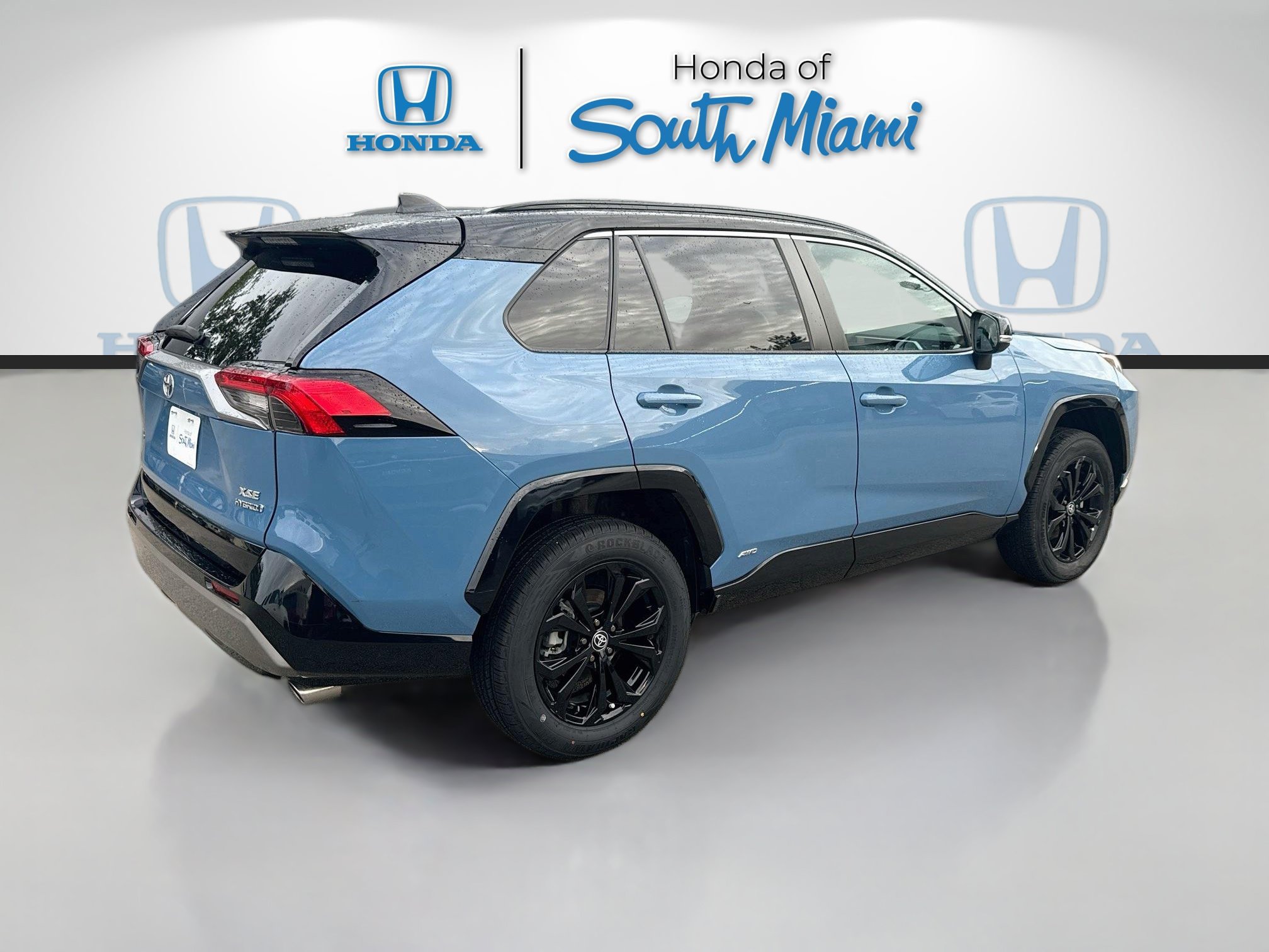 Used 2023 Toyota RAV4 XSE w/ XSE Grade Weather Package AWD/4WD image 7