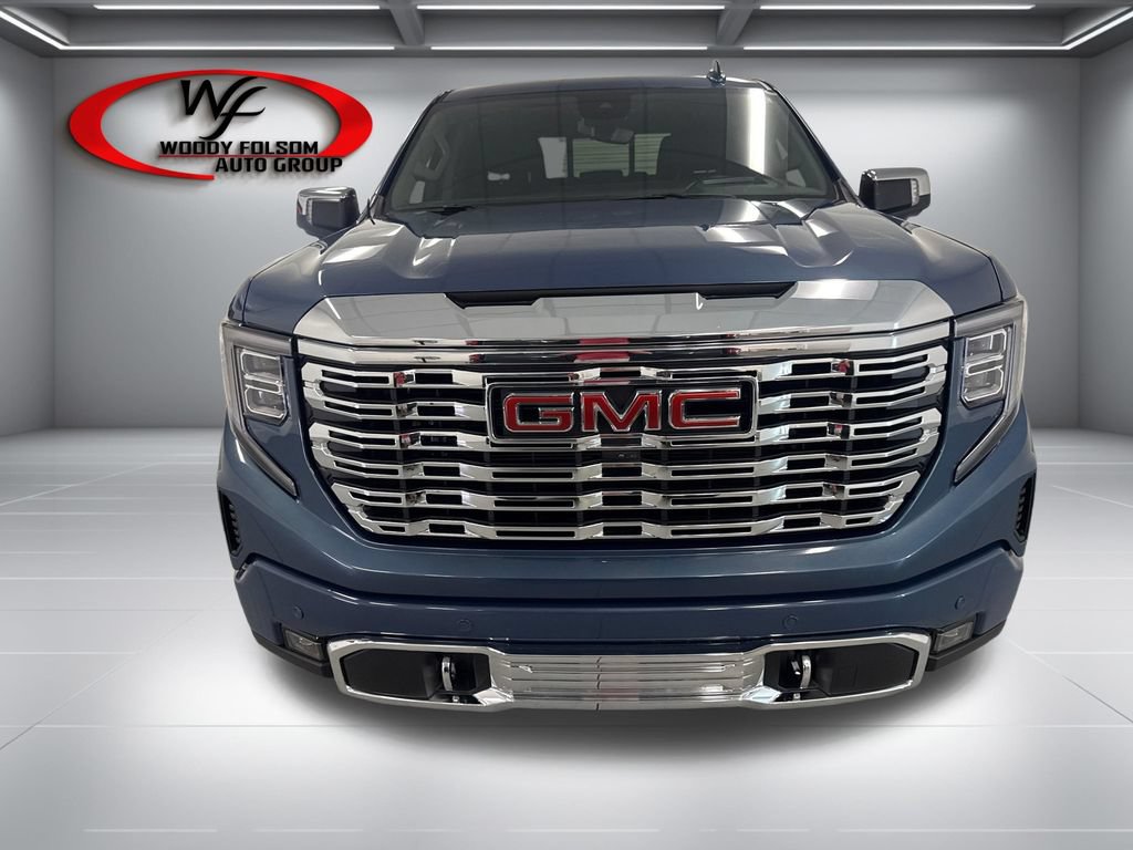 Used 2025 GMC Sierra 1500 Denali w/ Denali Reserve Package AWD/4WD image 2