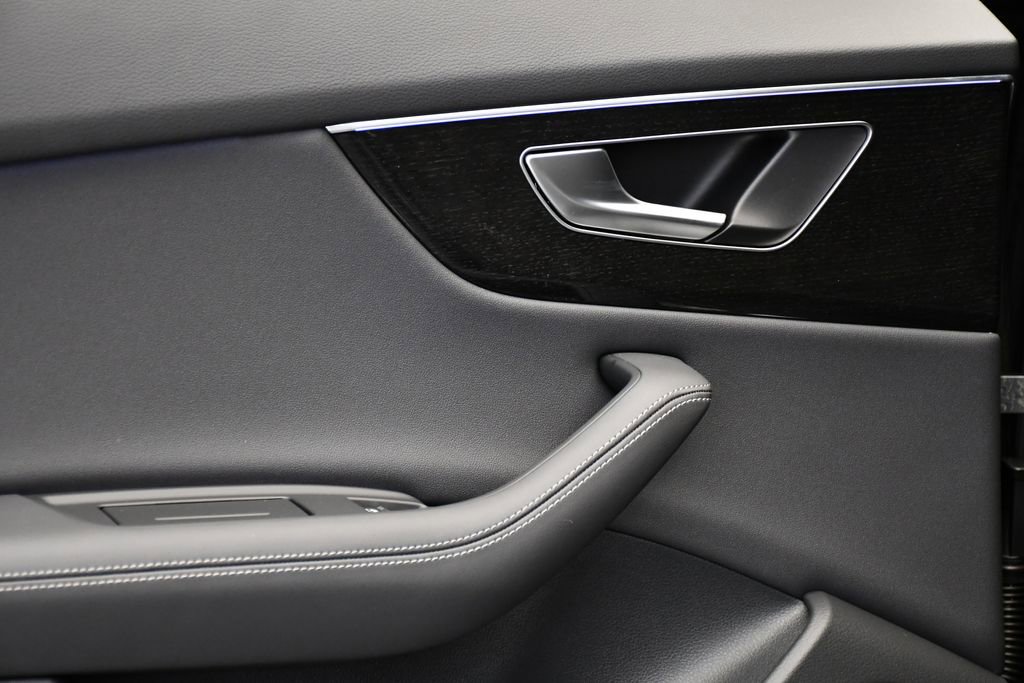 New 2026 Audi Q8 Premium Plus image 40