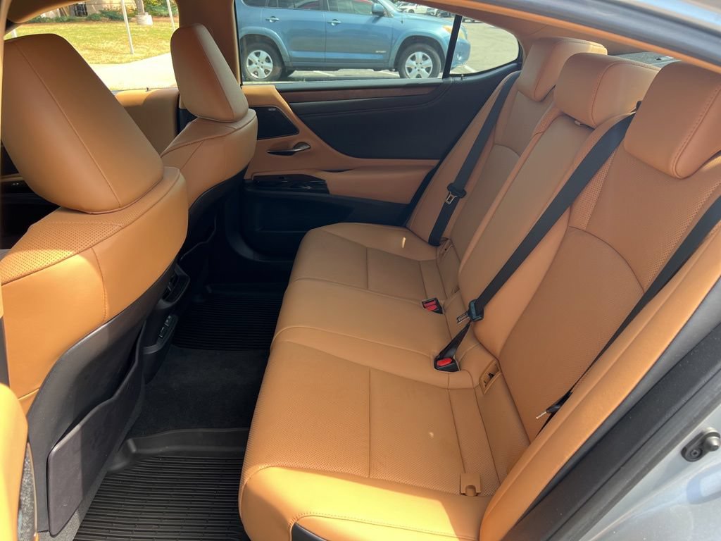 Used 2023 Lexus ES 350 w/ Premium Package FWD image 21