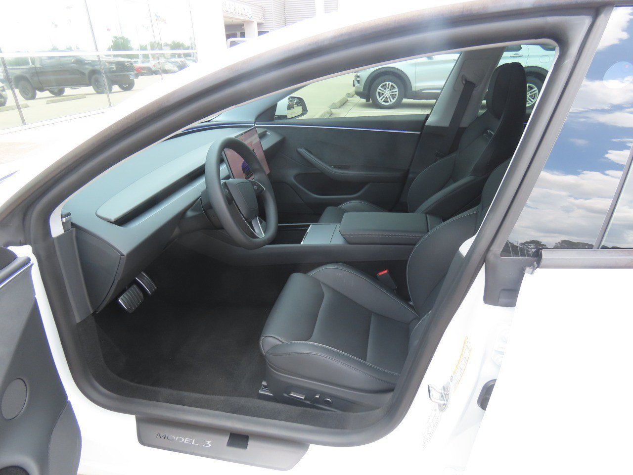 Used 2025 Tesla Model 3 Performance AWD/4WD image 23