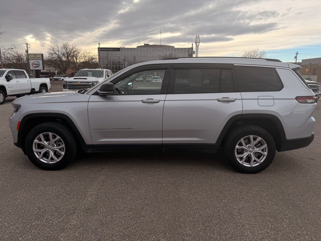 Used 2022 Jeep Grand Cherokee L Limited AWD/4WD image 1