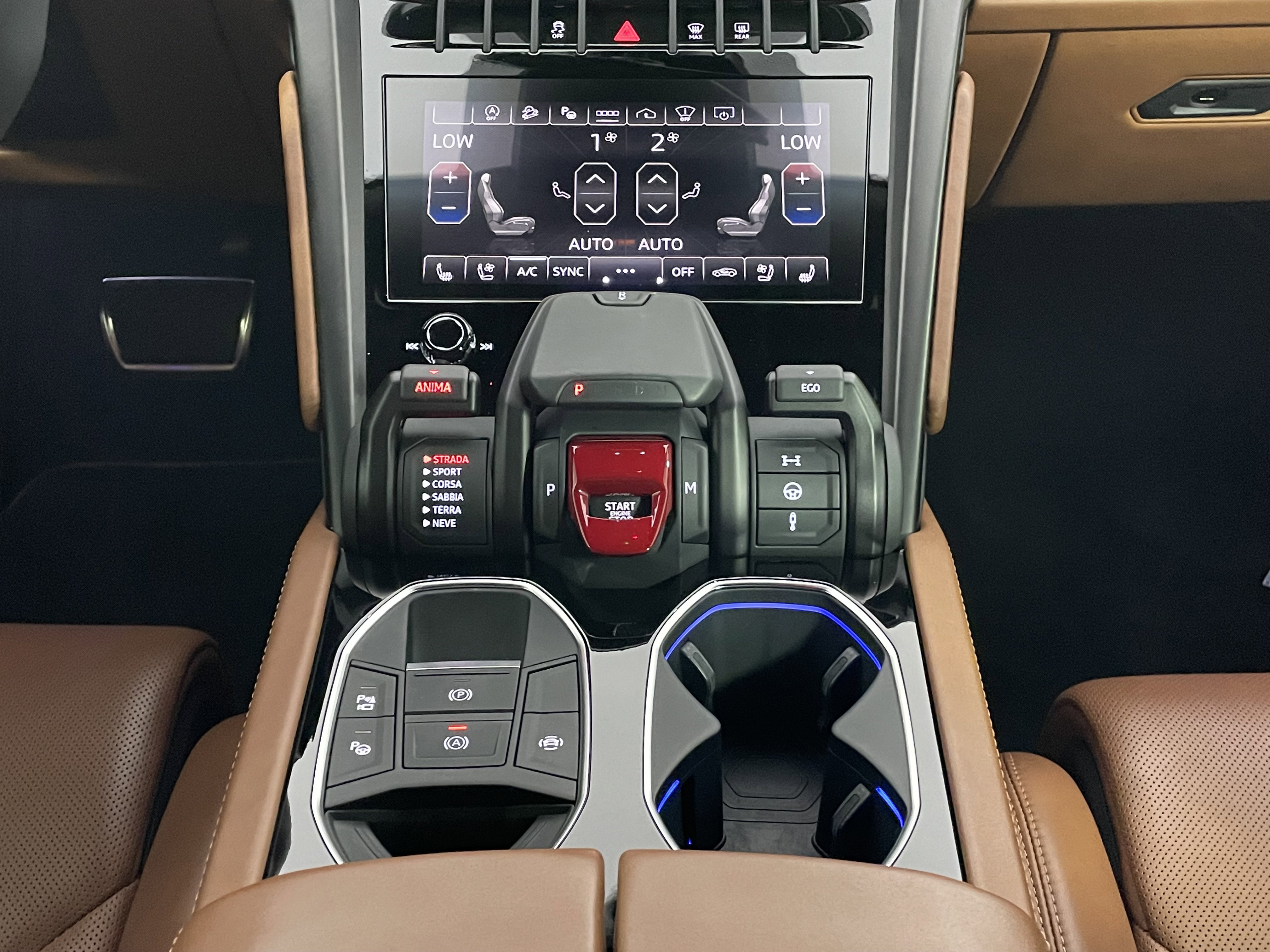 Used 2024 Lamborghini Urus S image 18