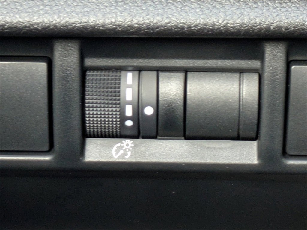 Certified 2025 Subaru Crosstrek 2.5i Limited w/ Popular Package #3A image 28