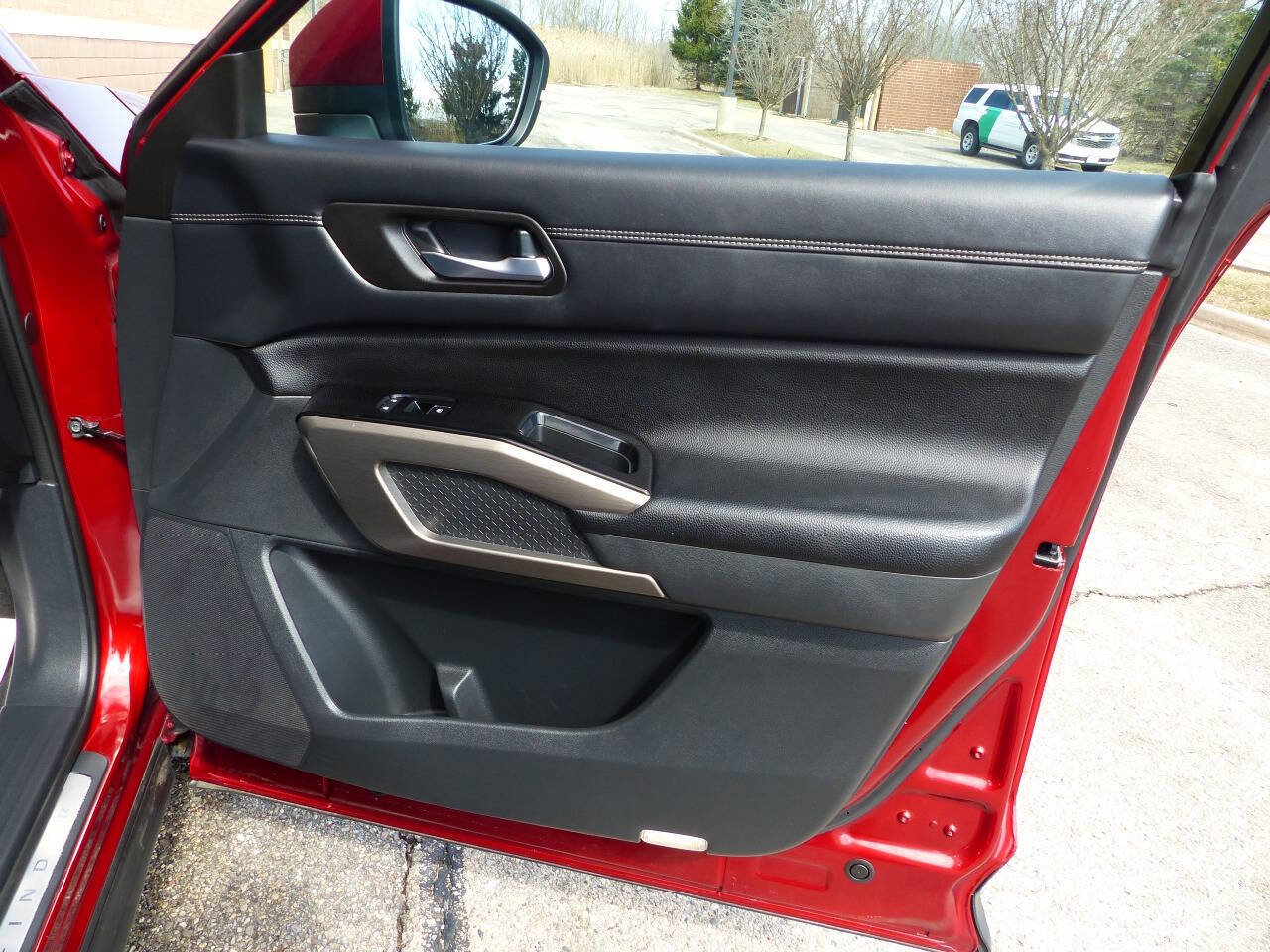 Used 2022 Nissan Pathfinder Platinum w/ Cargo Package FWD image 51
