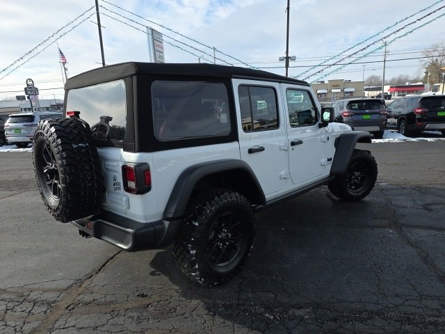 Used 2024 Jeep Wrangler Willys image 7