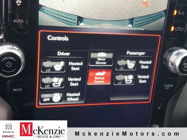 Used 2020 RAM 1500 Laramie w/ Sport Appearance Package AWD/4WD image 18