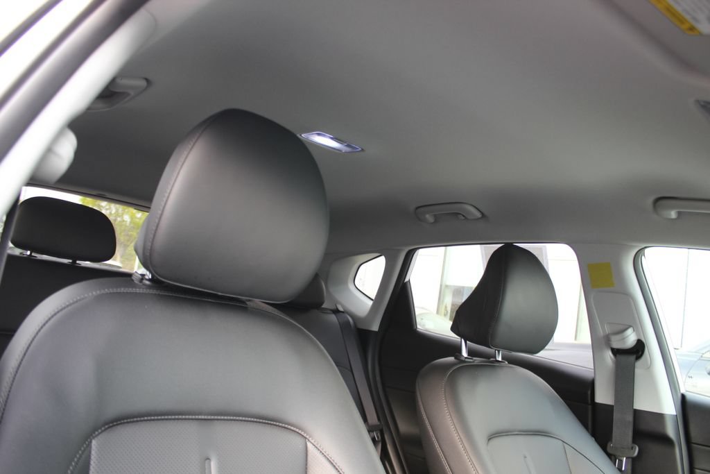 Used 2026 Hyundai Kona SEL Premium AWD/4WD image 34