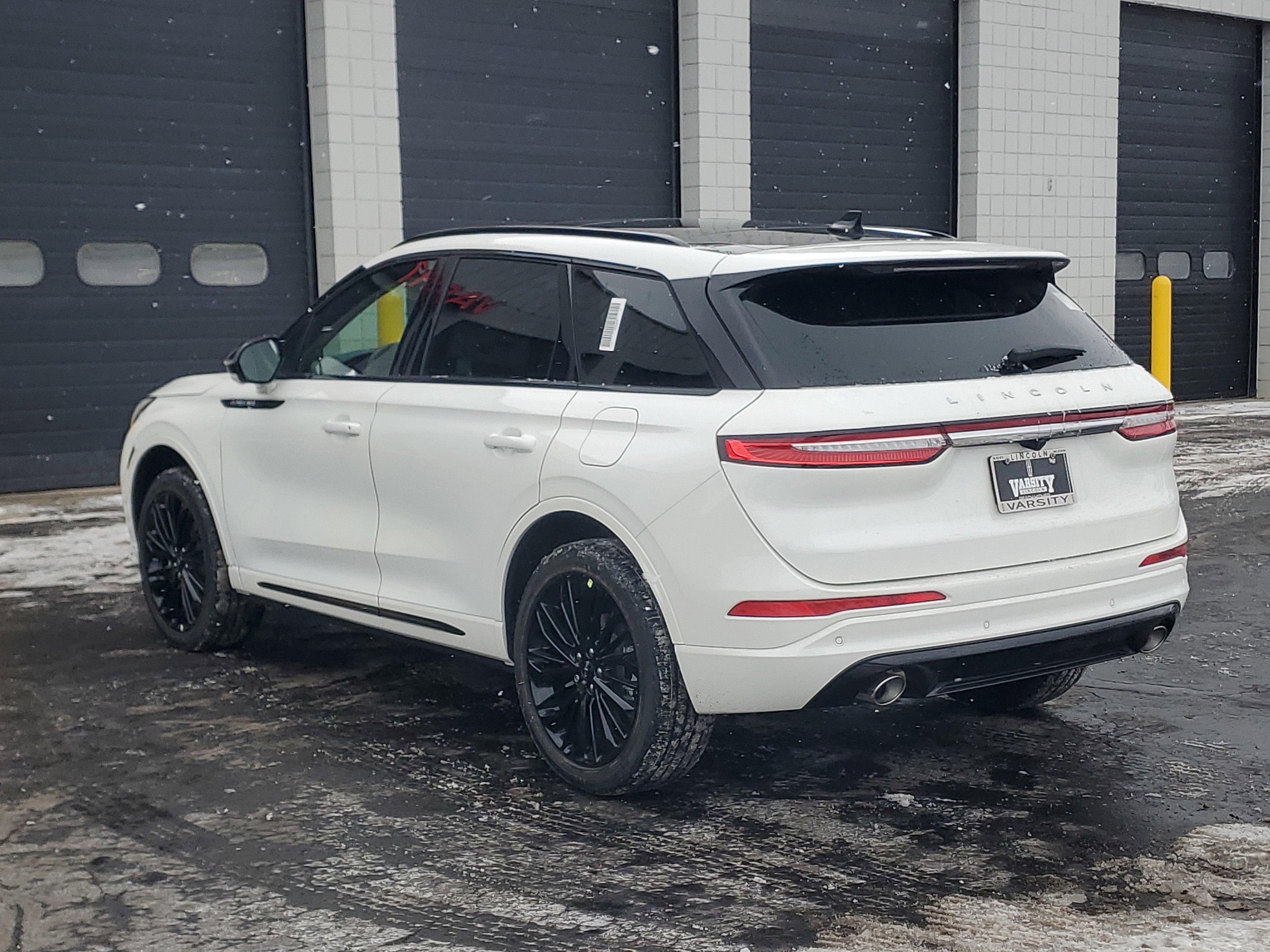 New 2026 Lincoln Corsair Premiere image 3