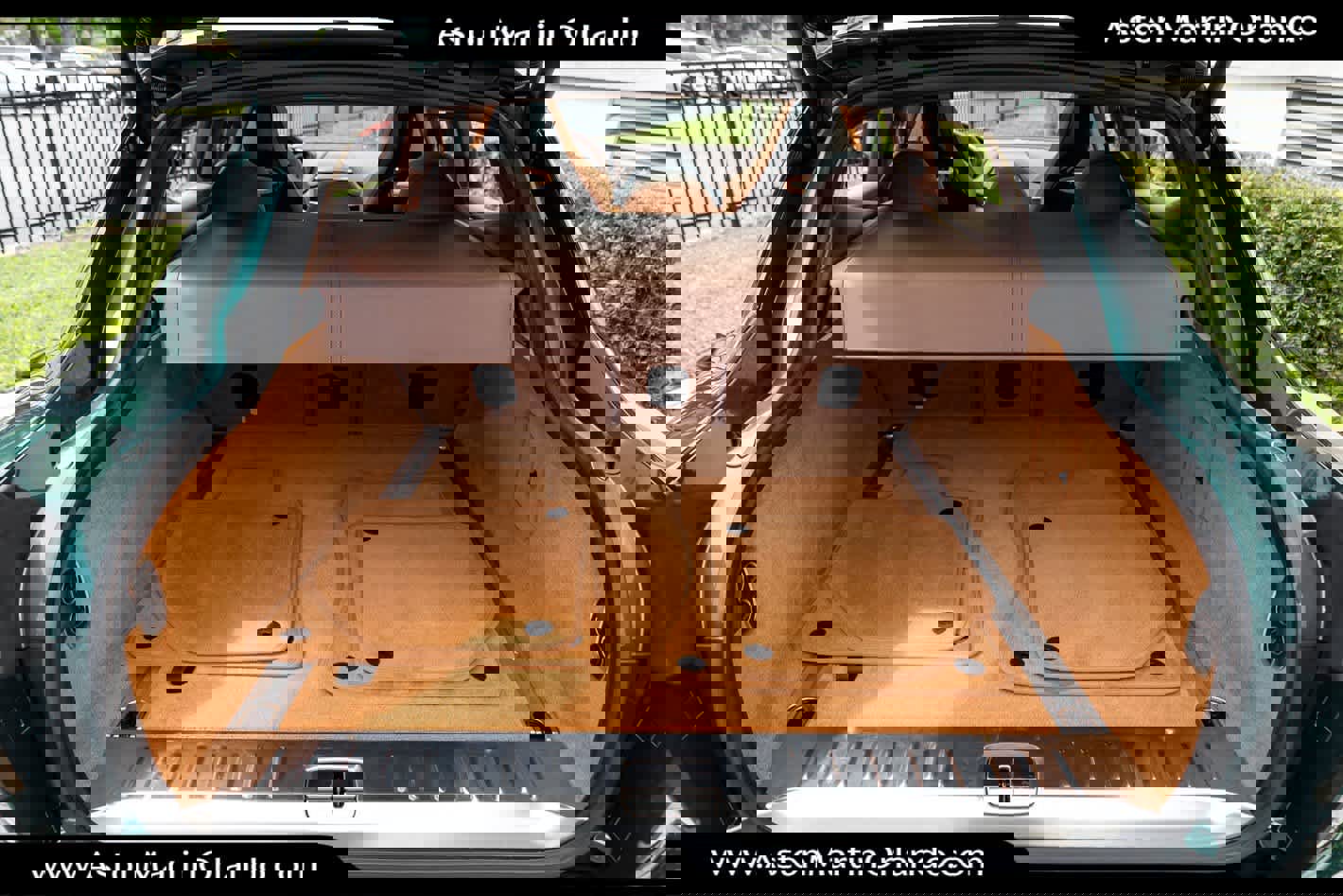 Used 2025 Aston Martin DBX 707 image 66