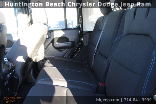 Used 2022 Jeep Wrangler Unlimited Rubicon 4xe w/ Cold Weather Group image 34
