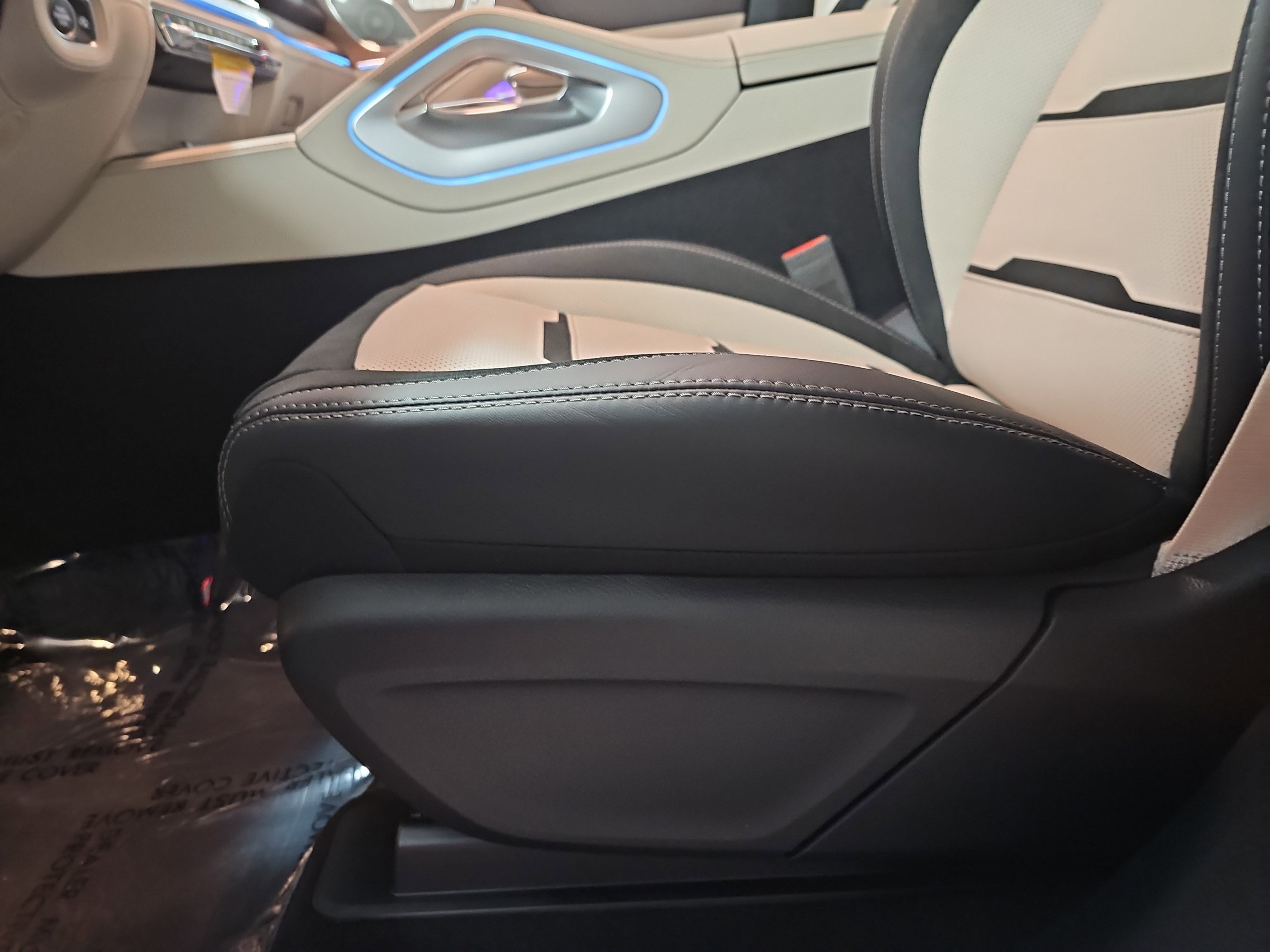 New 2026 Mercedes-Benz GLS 63 AMG 4MATIC image 31