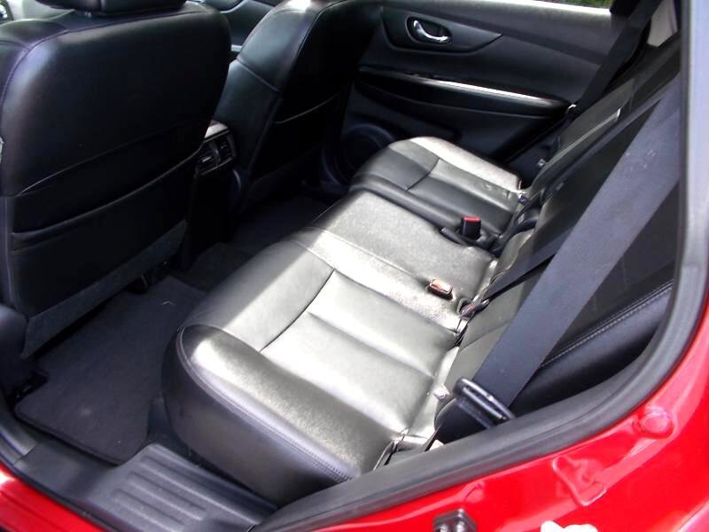 Used 2016 Nissan Rogue SL w/ SL Premium Package image 24