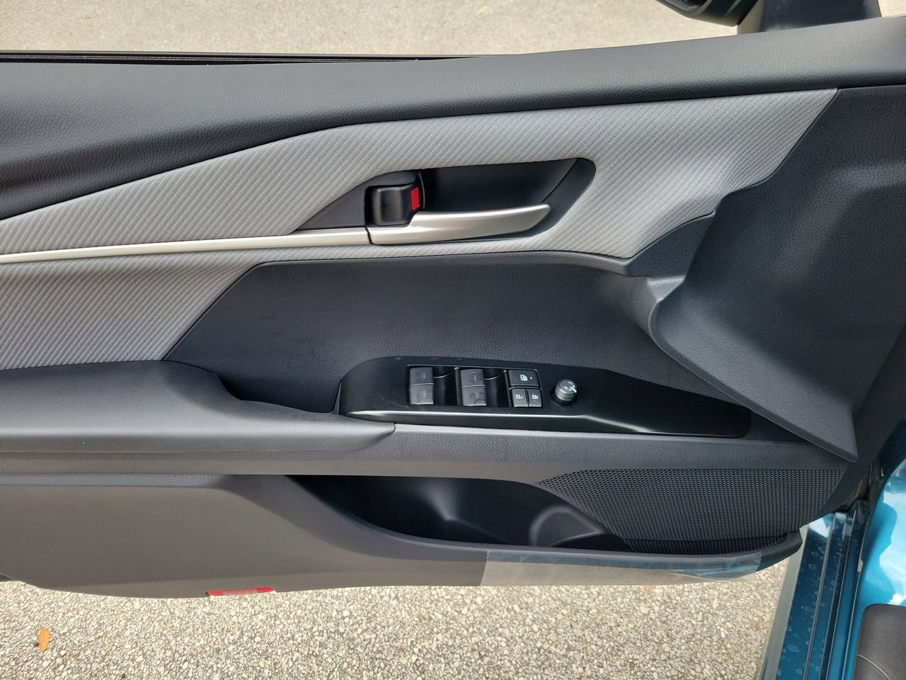 New 2026 Toyota Camry SE FWD image 14