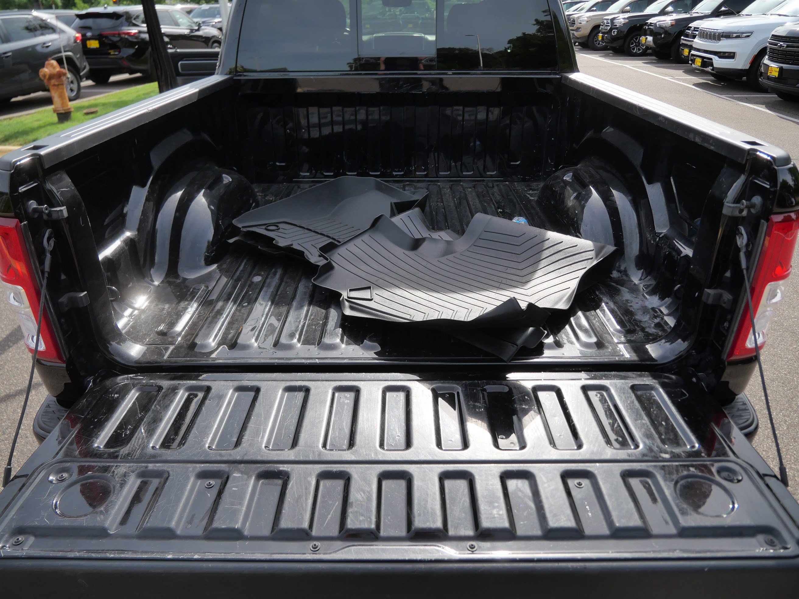 Used 2022 RAM 1500 Big Horn AWD/4WD image 18