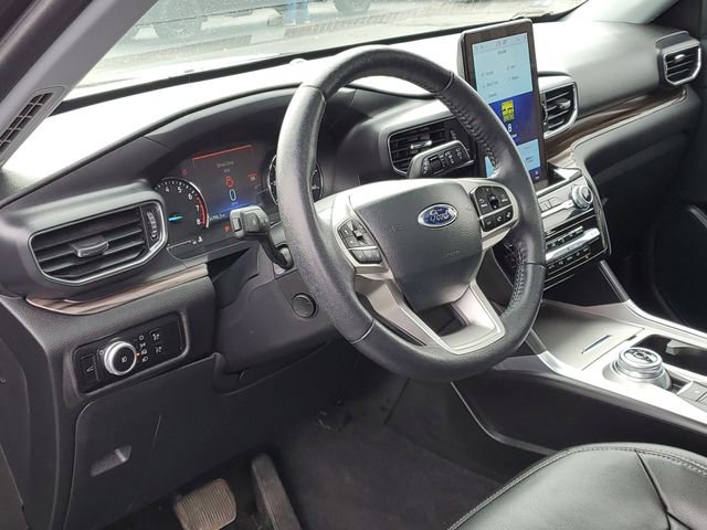 Certified 2023 Ford Explorer Limited w/ Limited Technology Package image 13